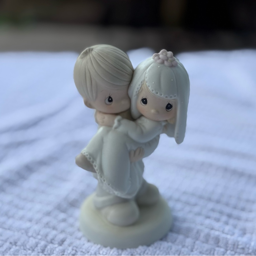 Precious Moments Wedding Day Figurine - Picture 6 of 6